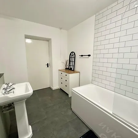 Haven - Modern 2 Bedroom In